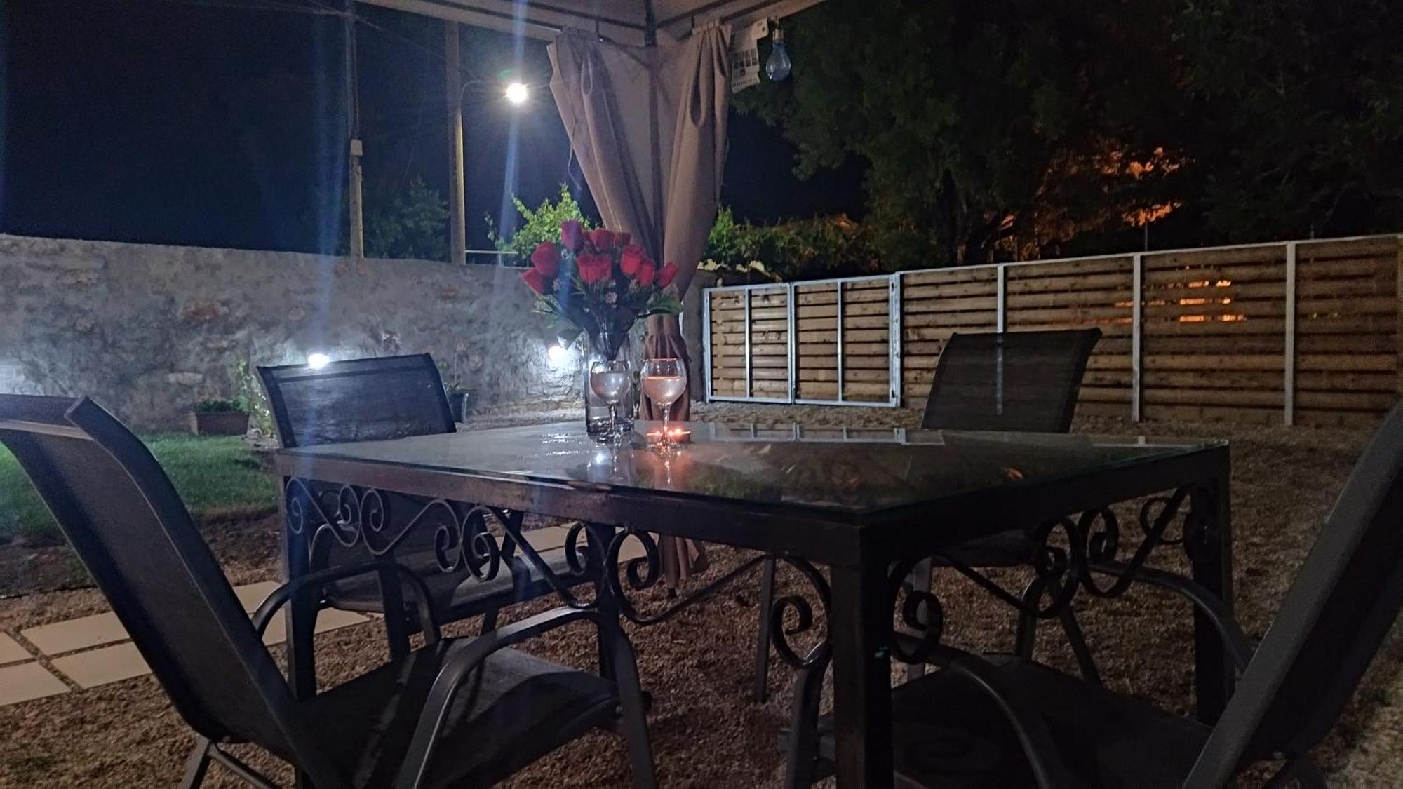 Vikou House Villa Gyri ภายนอก รูปภาพ
